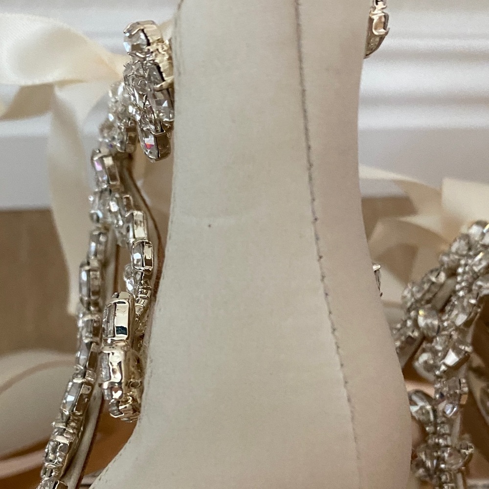 Badgley Mischka Ivory Satin Embellished Heels - Picture 9 of 15